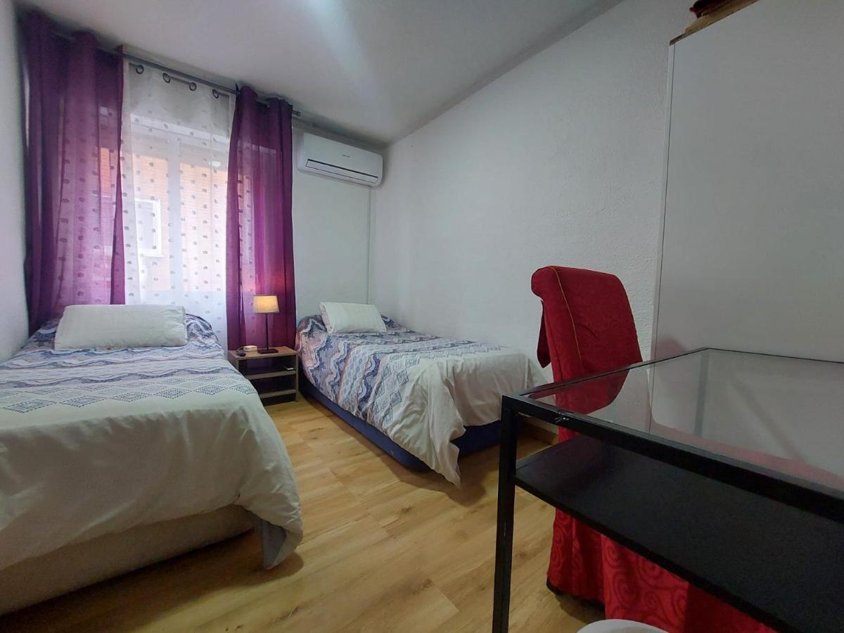 Homestay Extremadura Мадрид Екстериор снимка